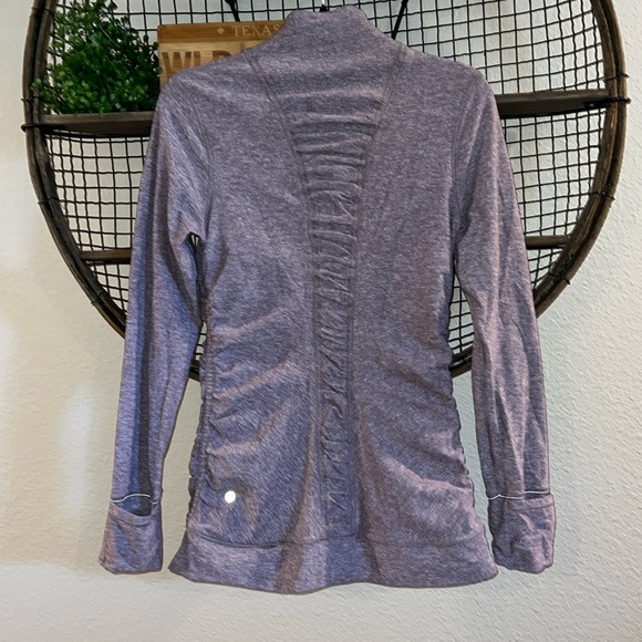 Lululemon Cypress Kiss 1/2 Zip Size 8 EUC $98 - Picture 7 of 15